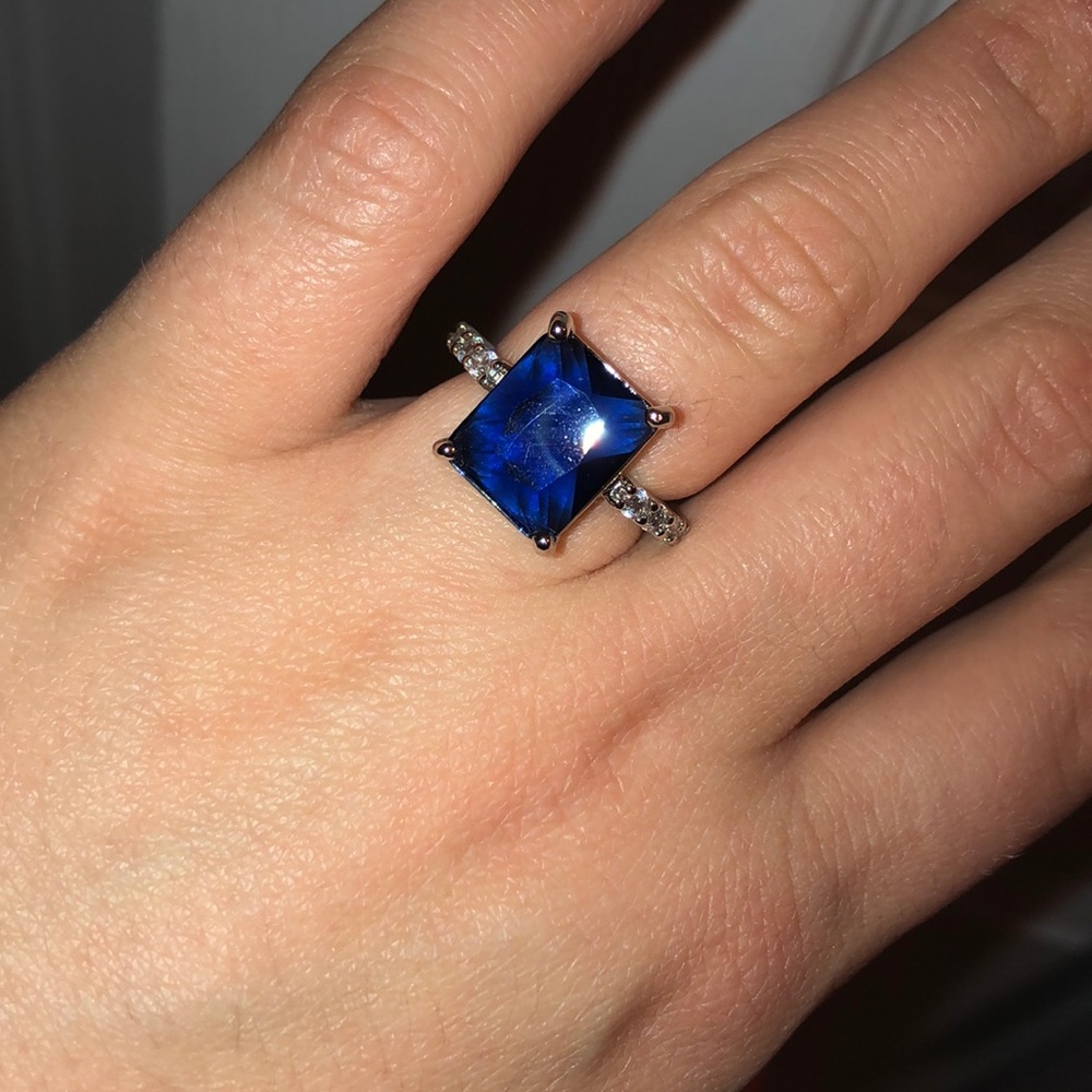 Size 6 costume jewelry ring